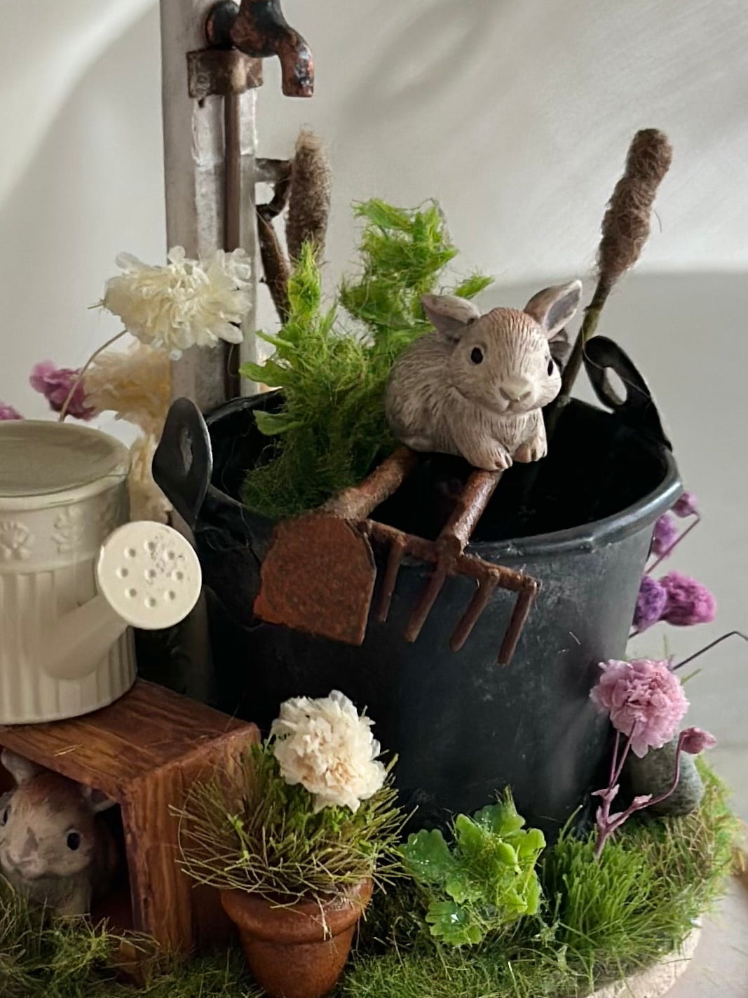 Miniature scenery - among the flowers