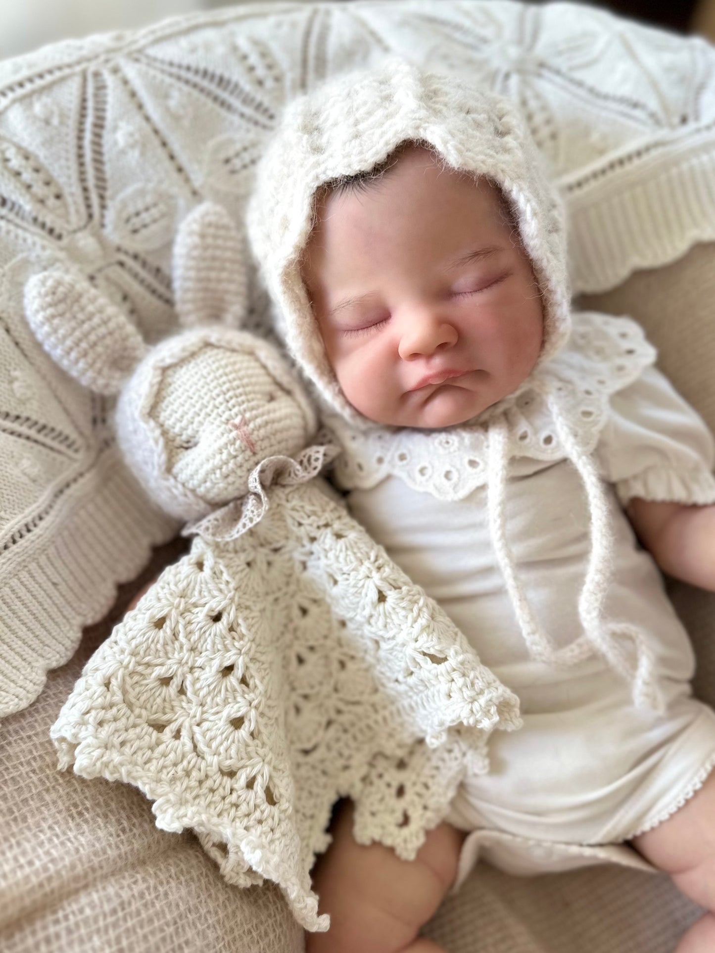 "Alva" Bunny Comforter
