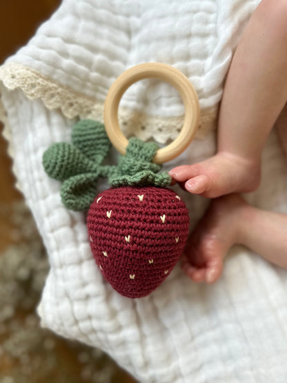 Strawberry rattle