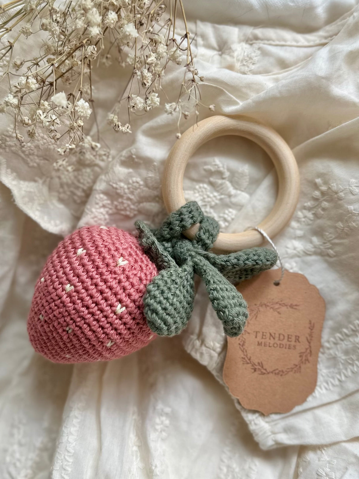 Strawberry rattle