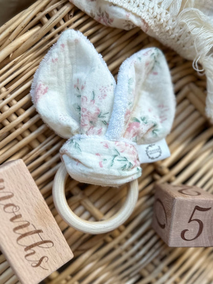 Bunny teether