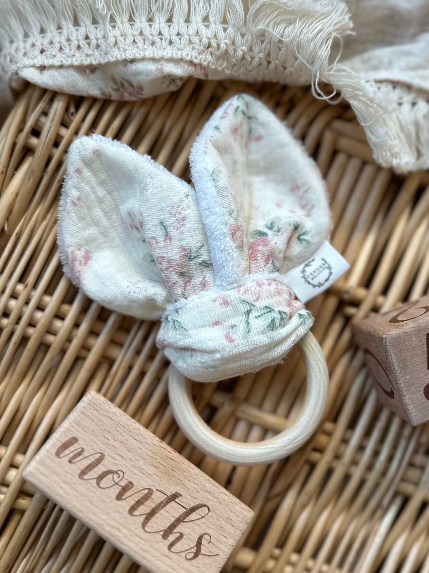 Bunny teether