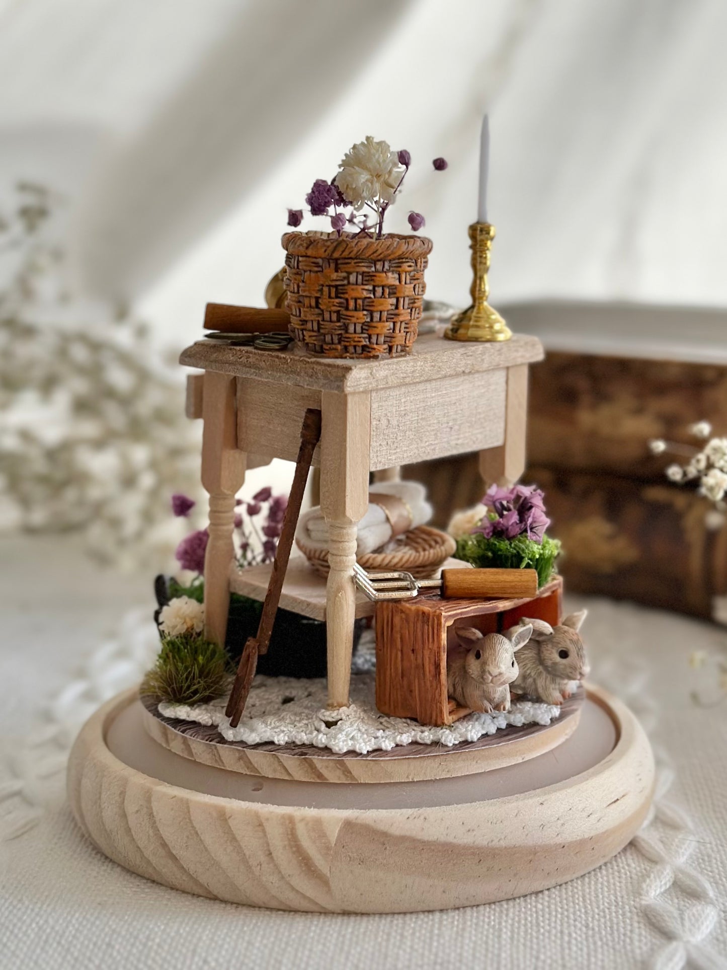Miniature scenery - among the flowers