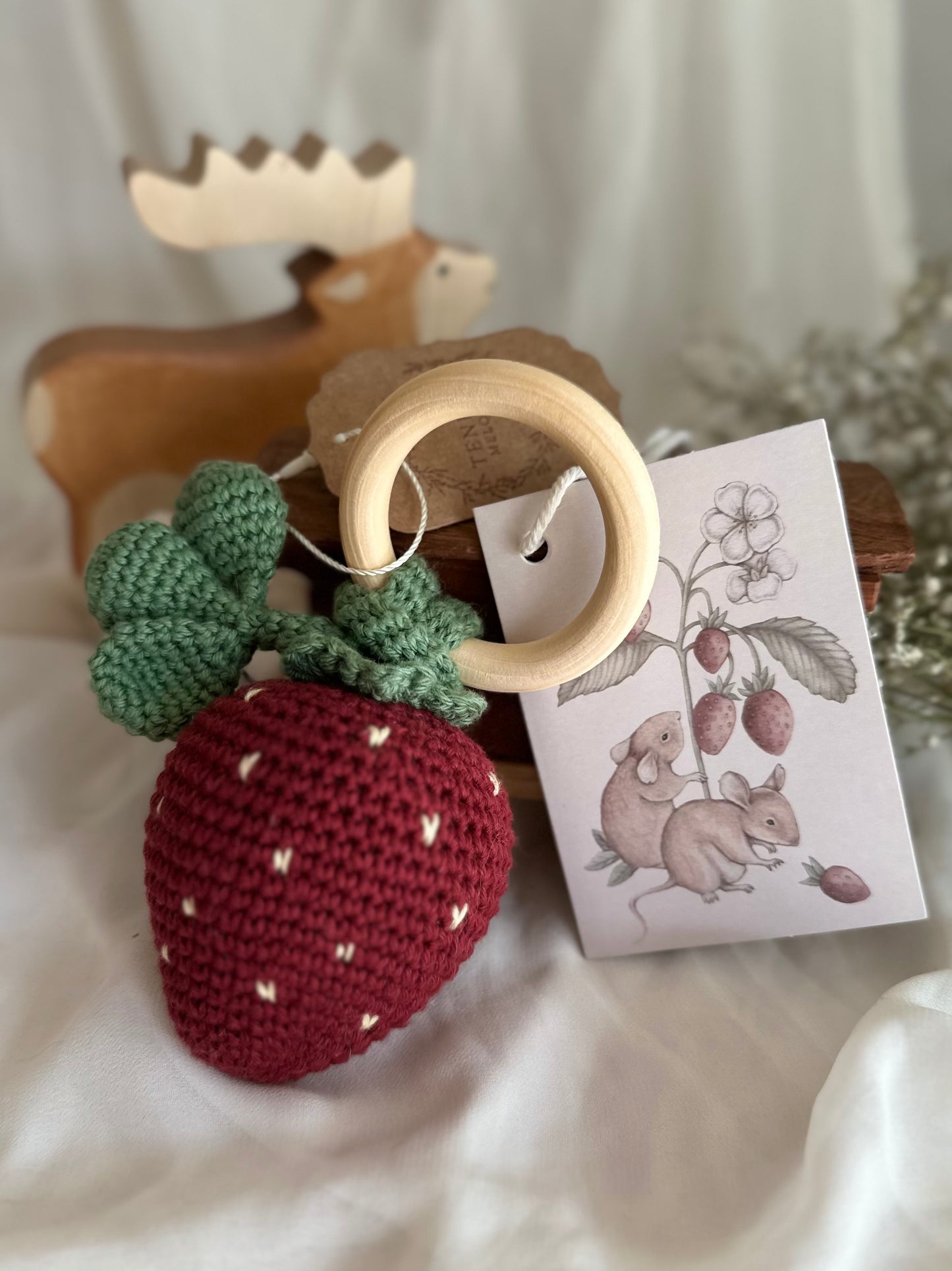 Strawberry rattle