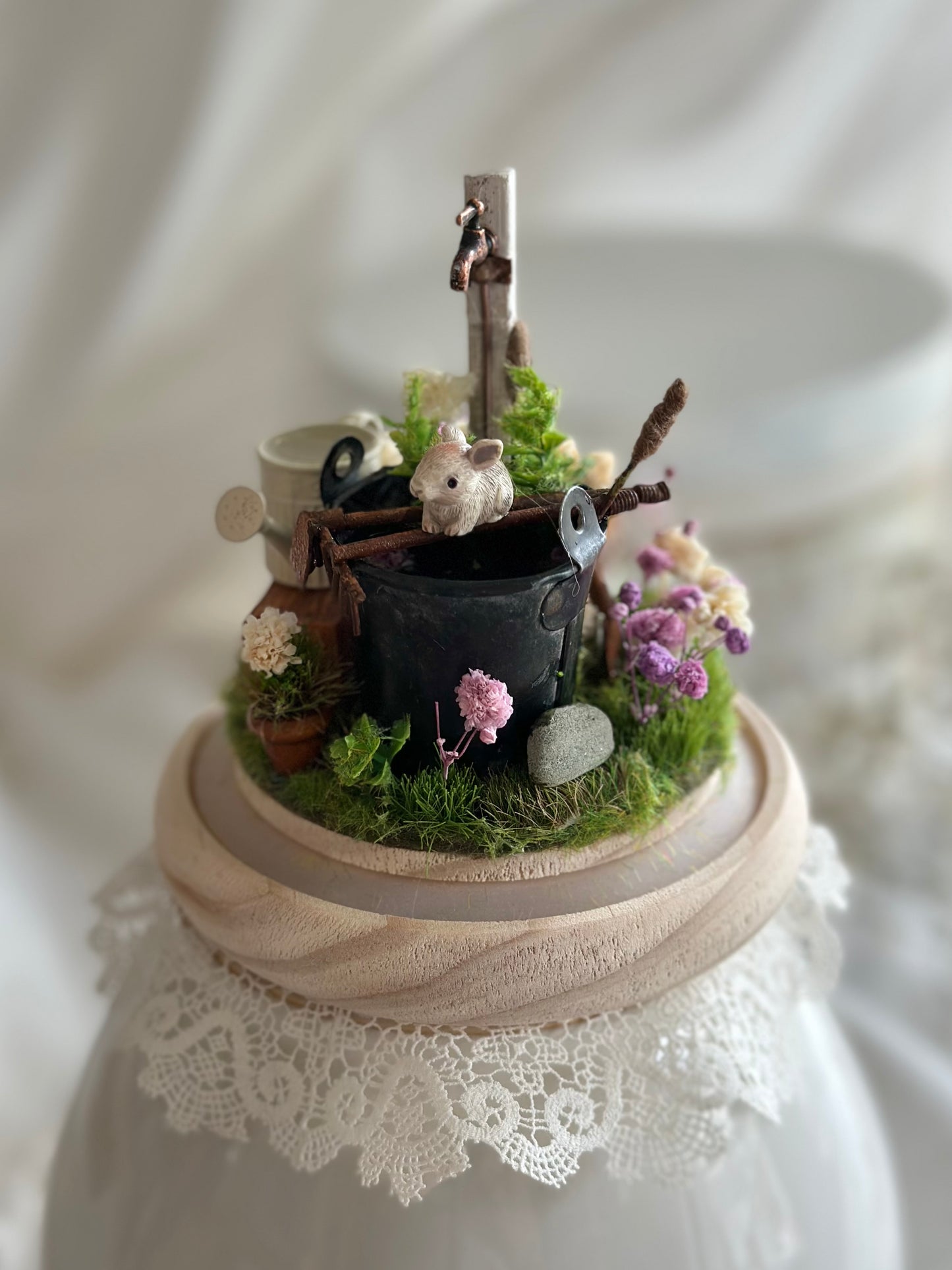 Miniature scenery - among the flowers