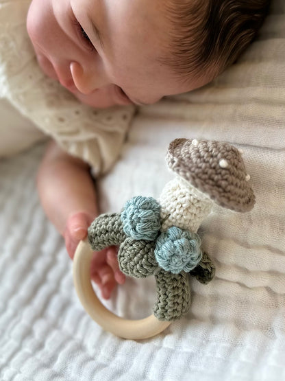 Mushroom rattle