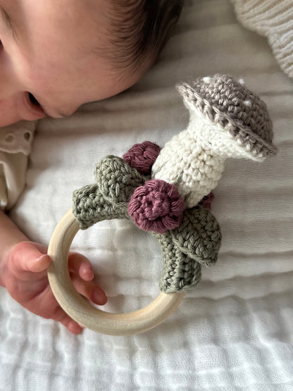 Mushroom rattle