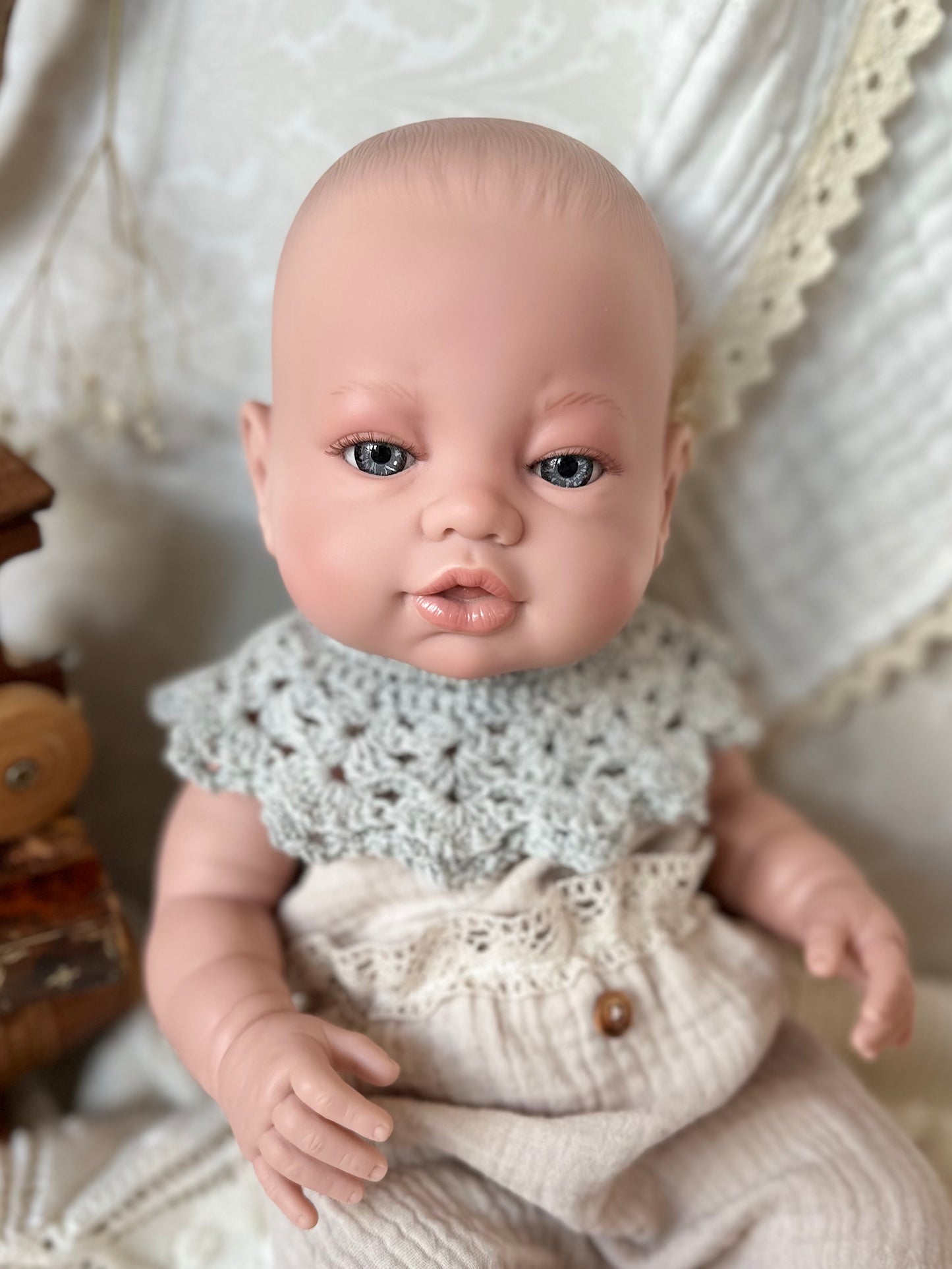 Doll collar